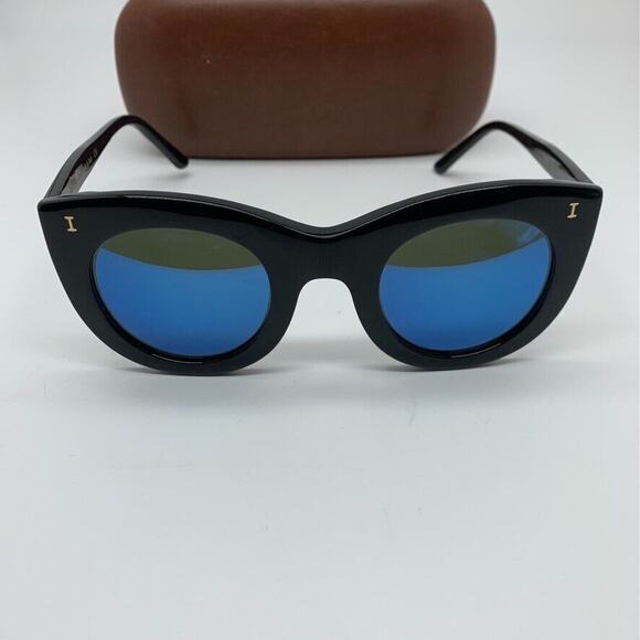ILLESTEVA‎ BOCA BLACK MATTE SUNGLASSES w/Blue Mirror Lenses-Slightly used - Picture 1 of 6